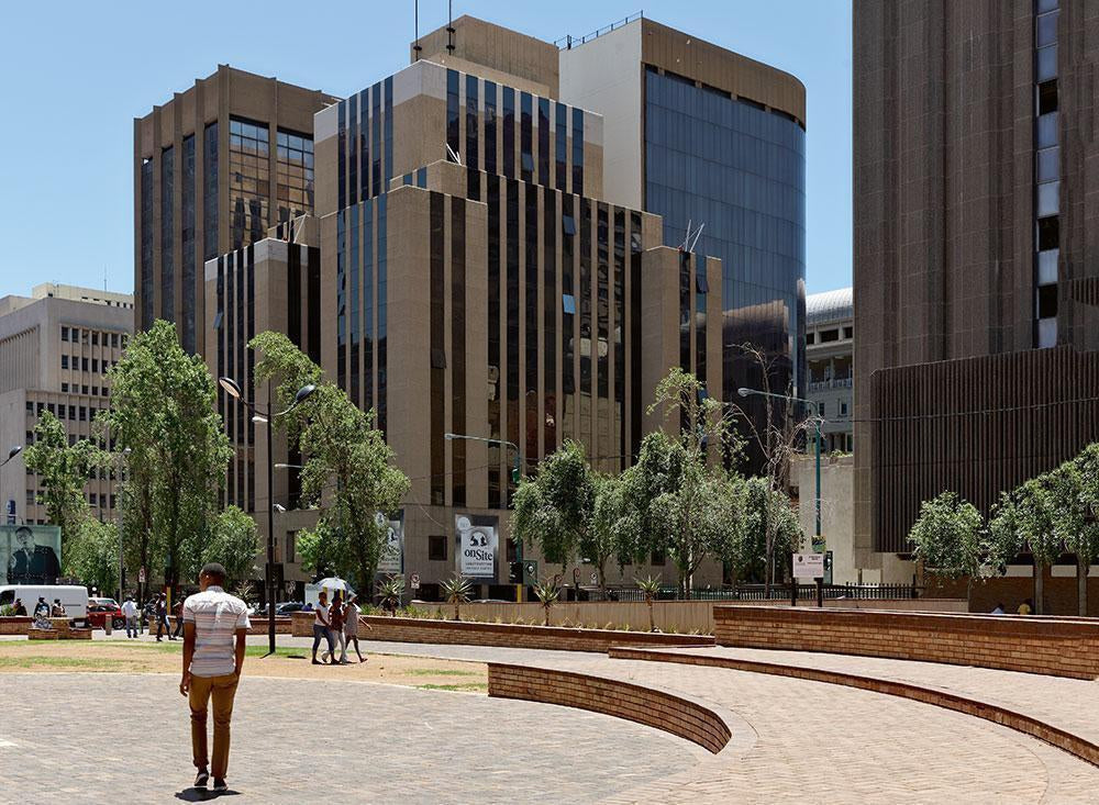 Guy Tillim, Joburg: Points of View-Kittesencula